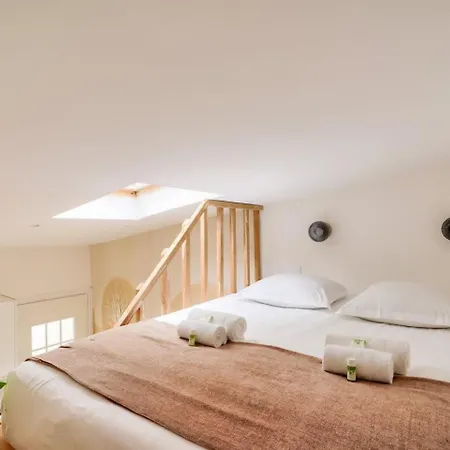 Apartman Beautiful In Small House Near Eiffel Tower Párizs